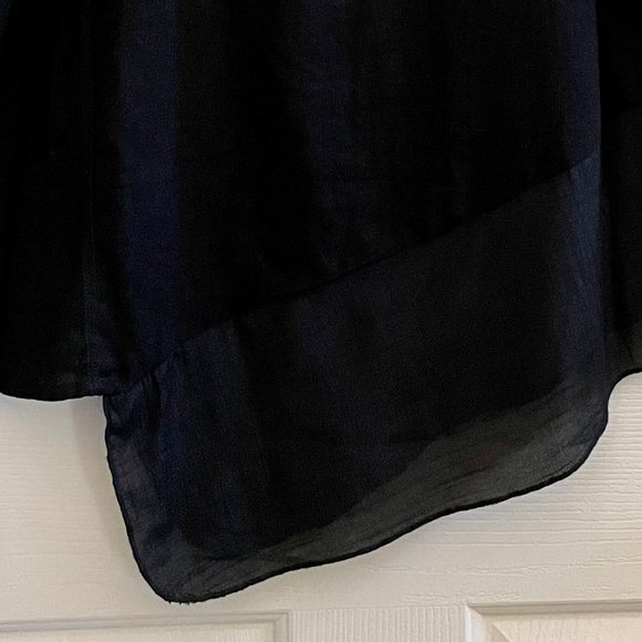 NWT MELISSA PAIGE WOMAN'S BLACK TOP BLOUSE 3/4 SLEEVE BANDING ANGLED HEM SZ M - Picture 3 of 7